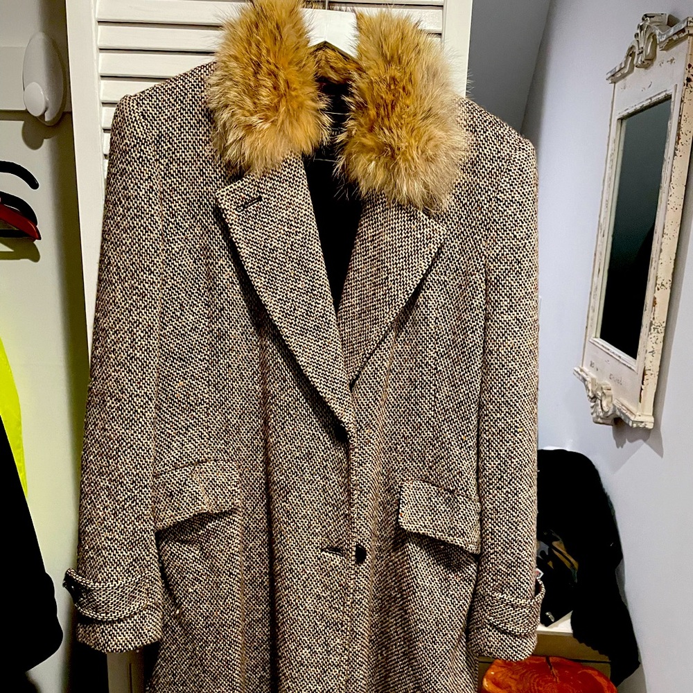 Coach real fur collar trench coat. Vintage brown check tweed. Size large.